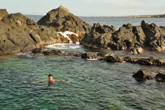 Piscina natural na parte sul da ilha de Aruba